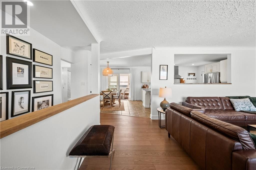 5046 ELIZABETH STREET Image 8