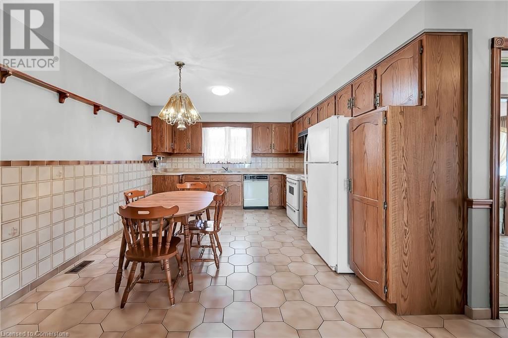 54 RIDLEY DRIVE Image 14