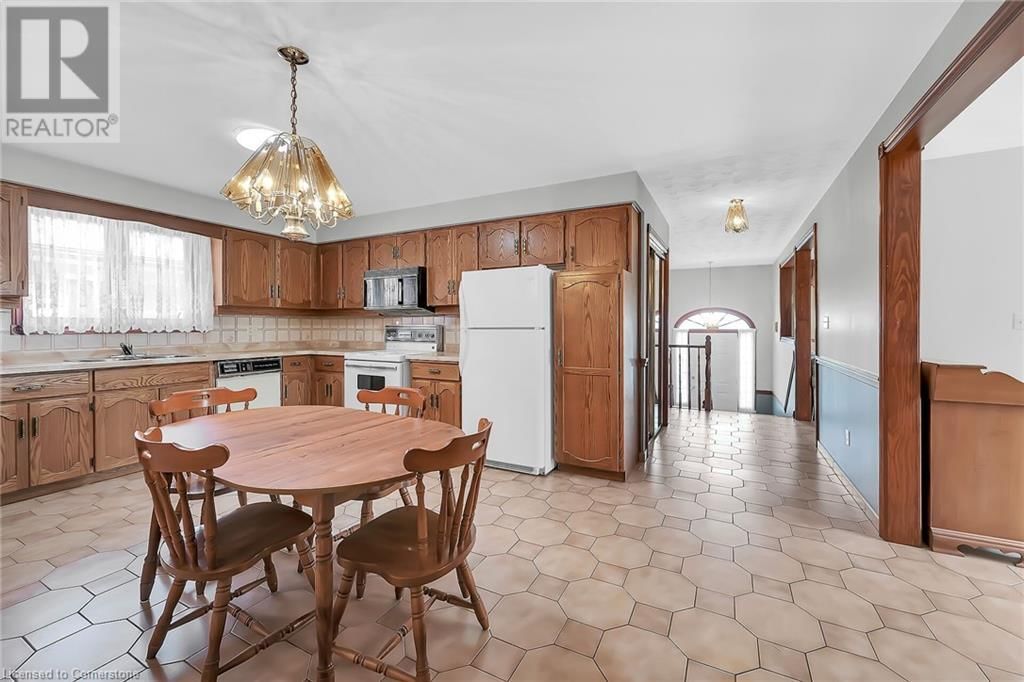 54 RIDLEY DRIVE Image 15