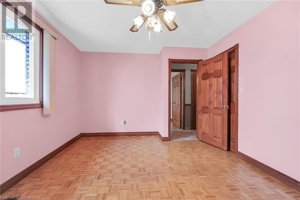 54 RIDLEY DRIVE Image 19