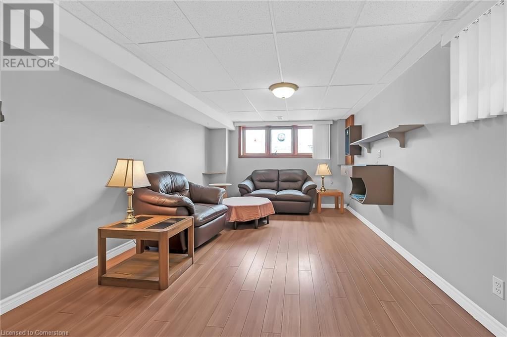 54 RIDLEY DRIVE Image 30