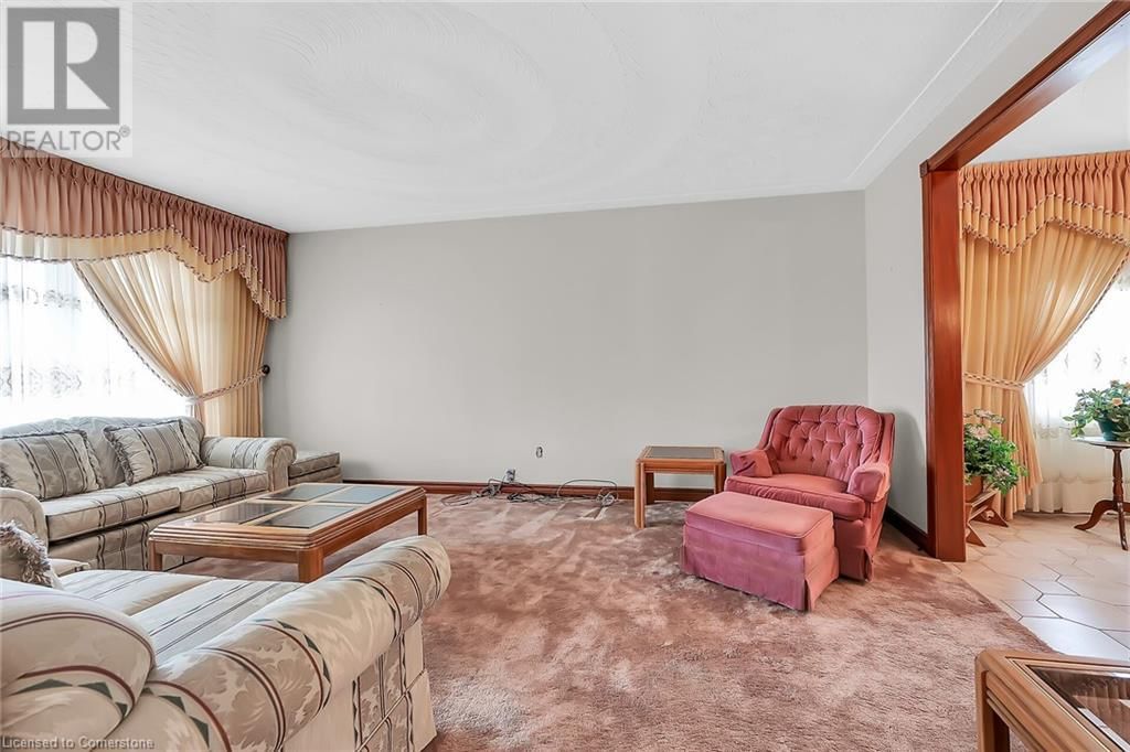 54 RIDLEY DRIVE Image 8