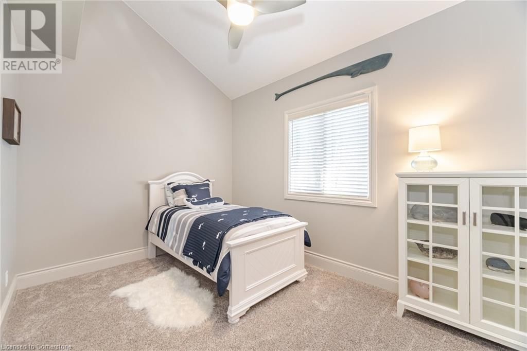 587 HILLCREST ROAD Image 30