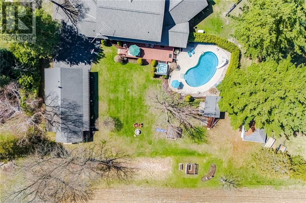 587 HILLCREST ROAD Image 50