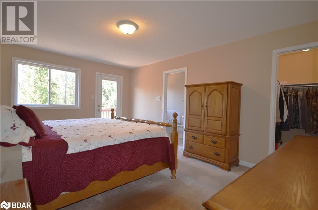 21 RED PINE CRESCENT Image 15