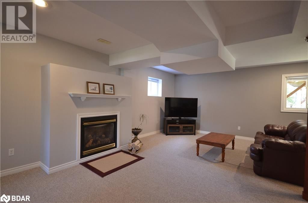 21 RED PINE CRESCENT Image 30
