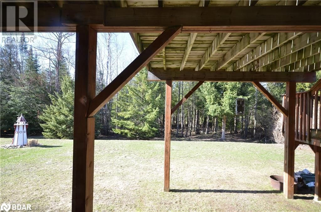 21 RED PINE CRESCENT Image 32