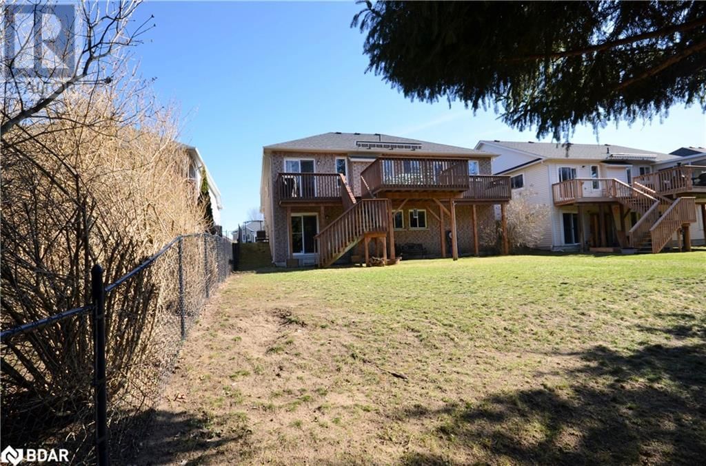 21 RED PINE CRESCENT Image 37