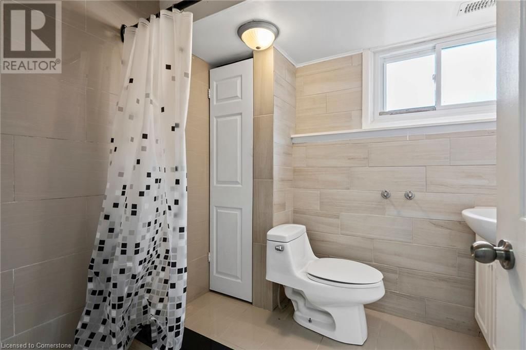 1151 LANCASTER STREET Image 19
