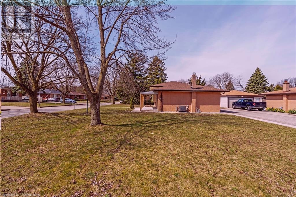 1151 LANCASTER STREET Image 21
