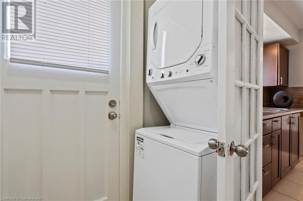 1151 LANCASTER STREET Image 27
