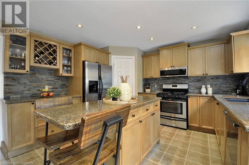 152 LENA CRESCENT Image 11