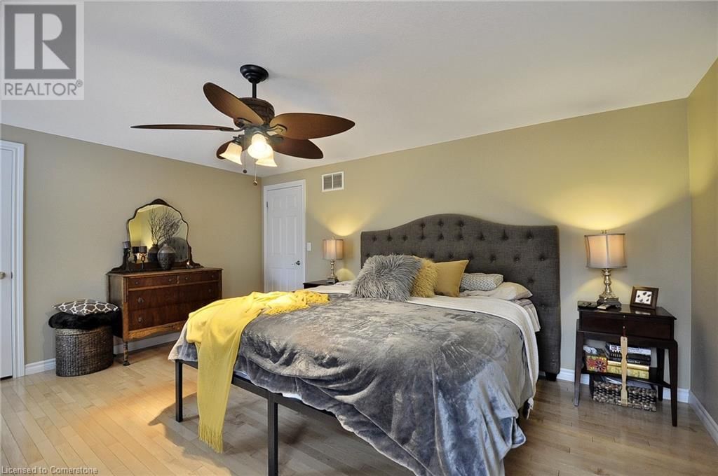 152 LENA CRESCENT Image 23