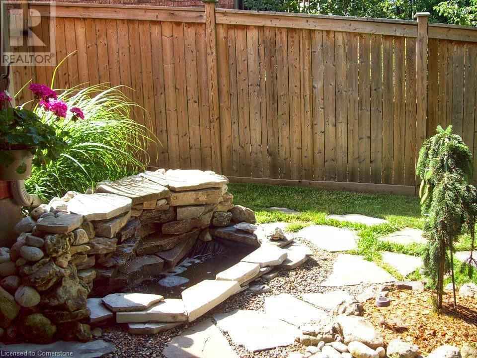 152 LENA CRESCENT Image 36
