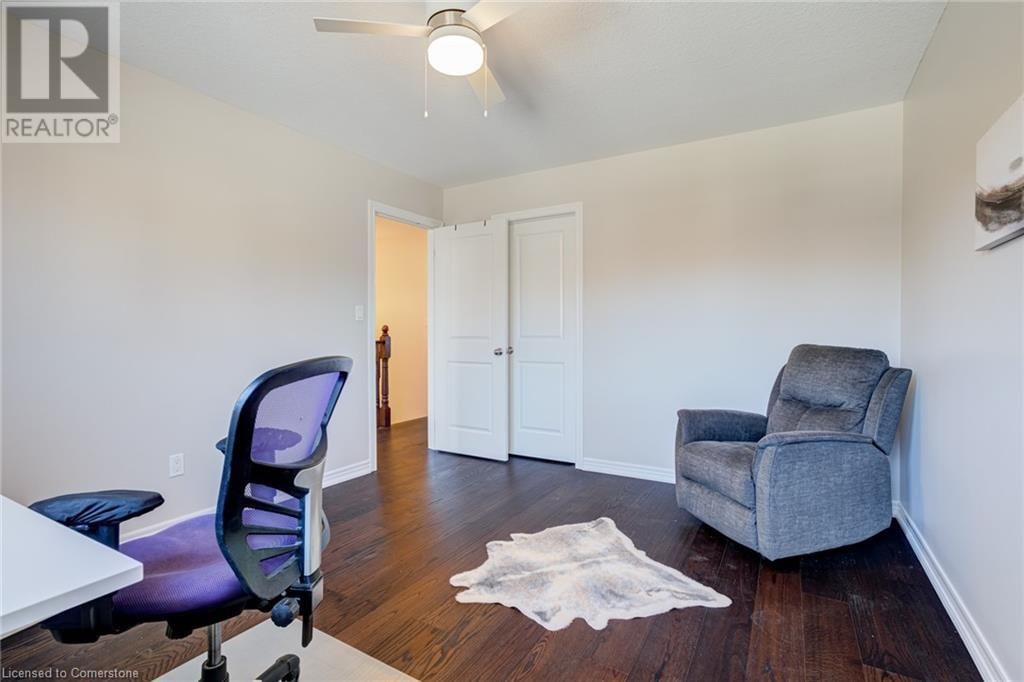 141 KEMP CRESCENT Image 25