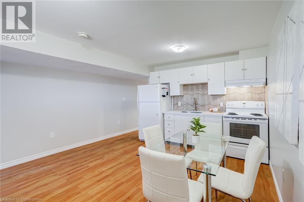141 KEMP CRESCENT Image 30
