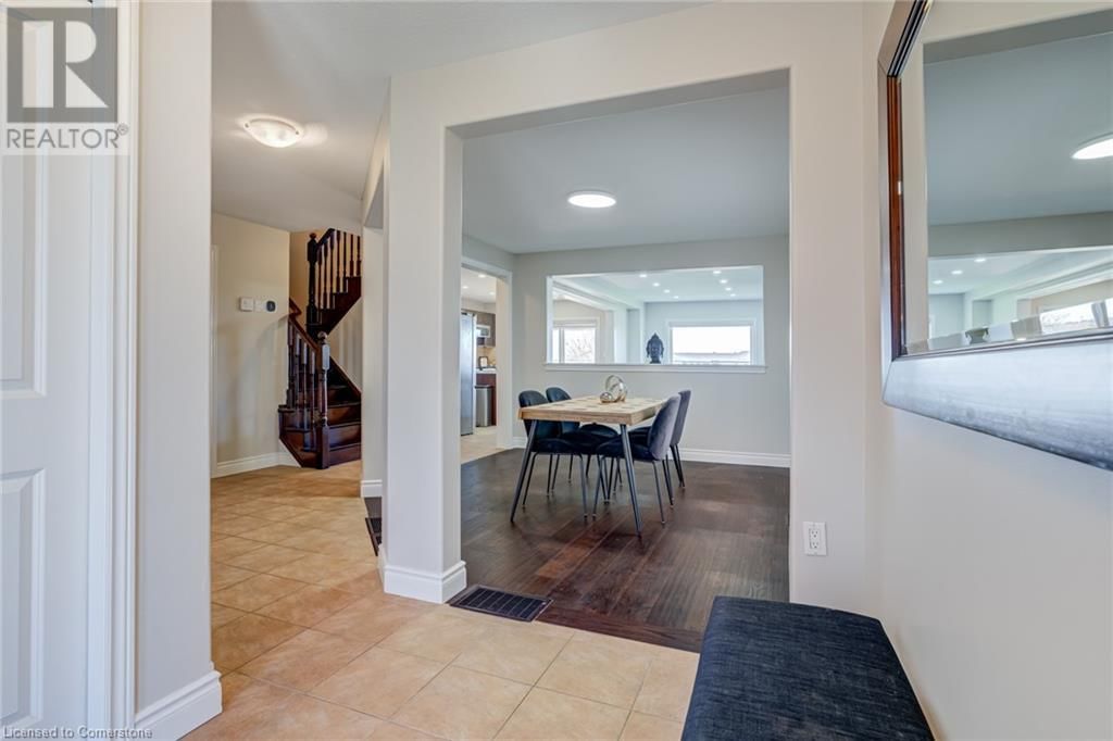 141 KEMP CRESCENT Image 4