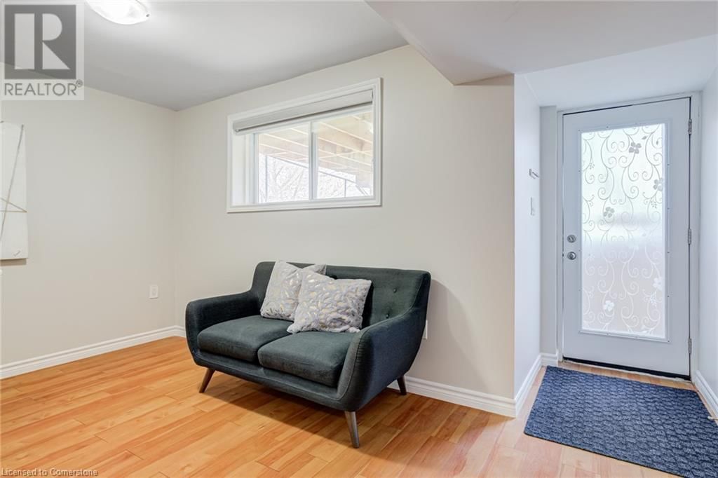 141 KEMP CRESCENT Image 42