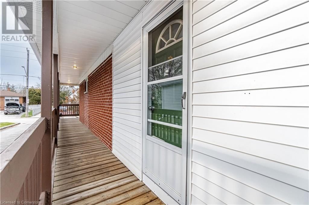 1904 BALSAM AVENUE Image 34