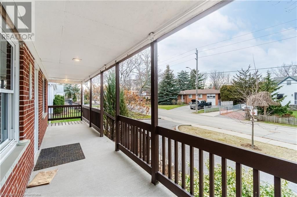 1904 BALSAM AVENUE Image 4