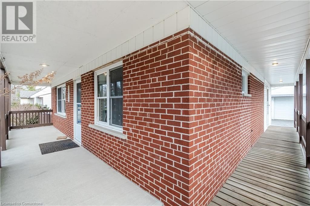 1904 BALSAM AVENUE Image 6