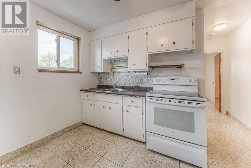 24 CAIT AVENUE Image 10