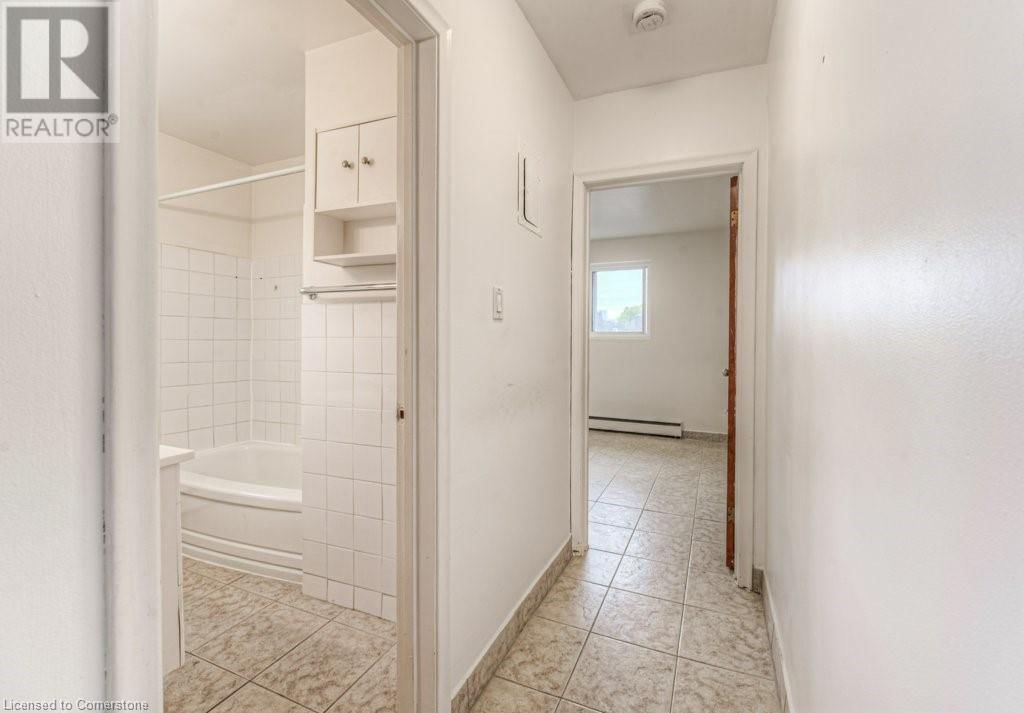 24 CAIT AVENUE Image 13