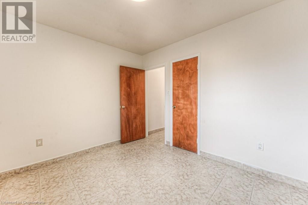 24 CAIT AVENUE Image 15