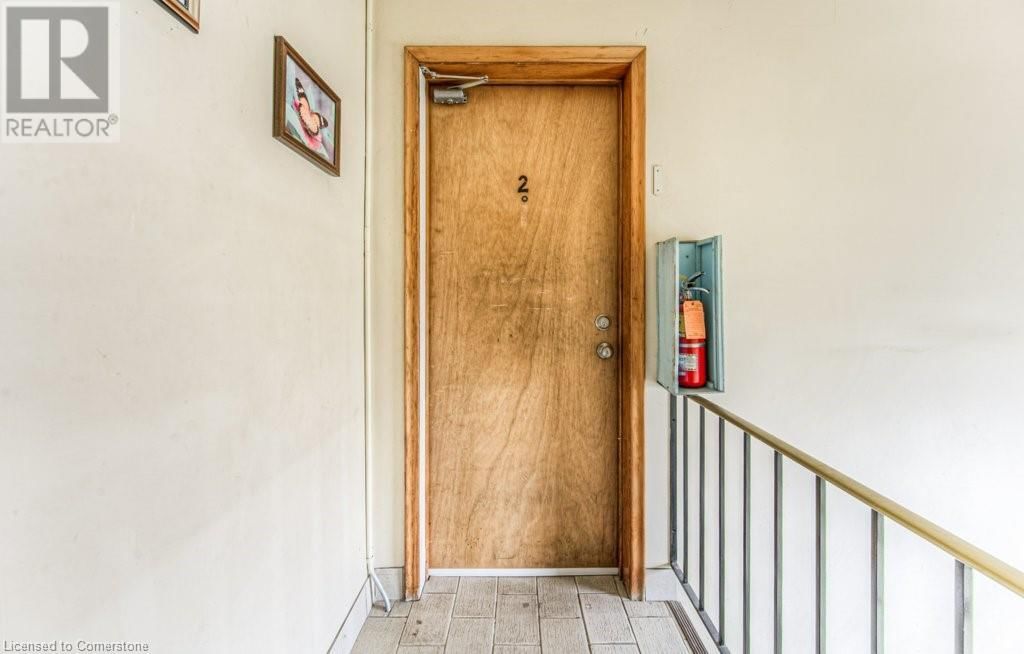 24 CAIT AVENUE Image 4
