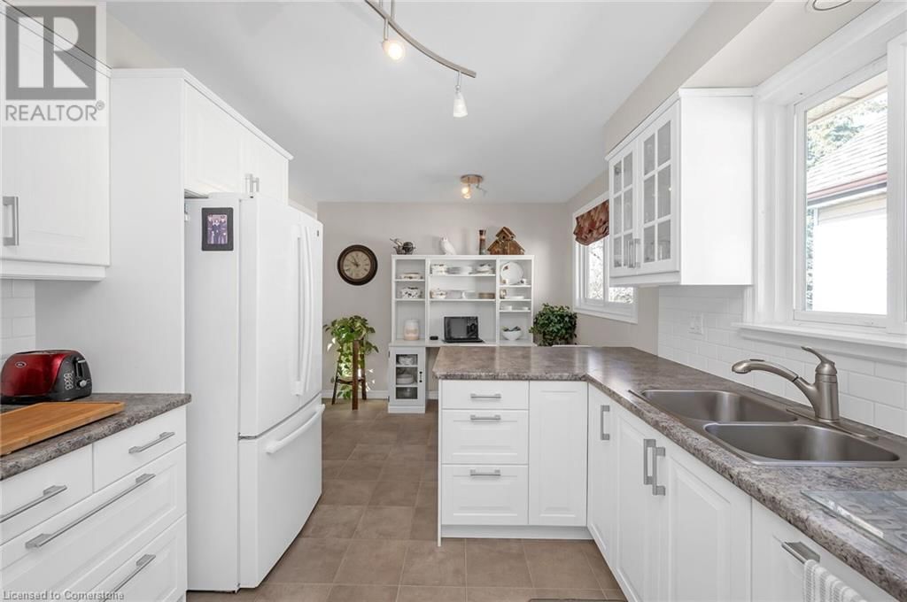 1296 HEADON ROAD Image 16