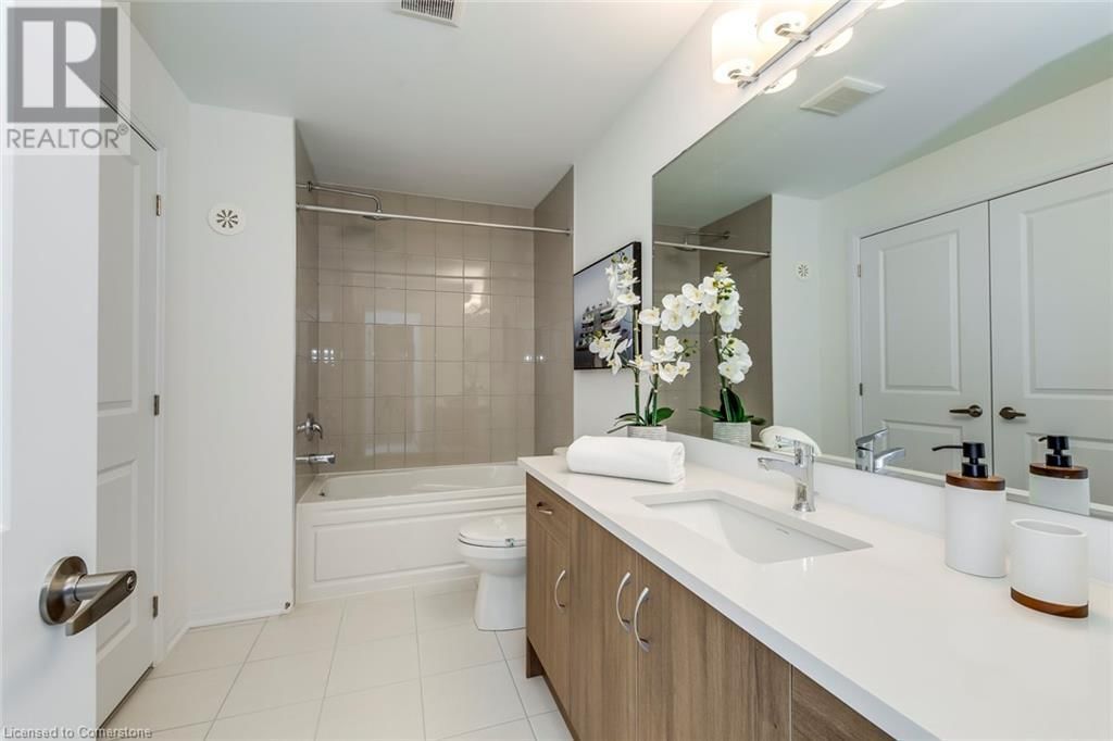 3262 CRYSTAL DRIVE Image 35