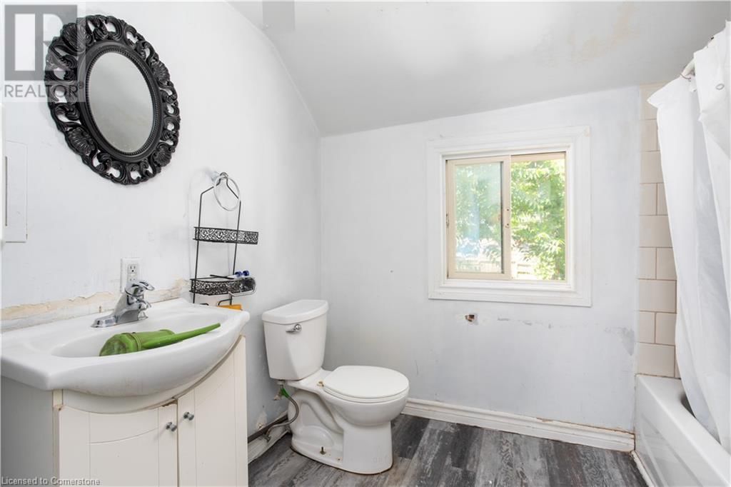 167 WILSON STREET Image 28