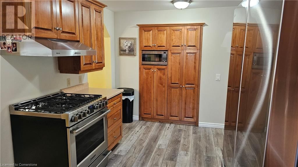 8 OAKWOOD AVENUE Image 19