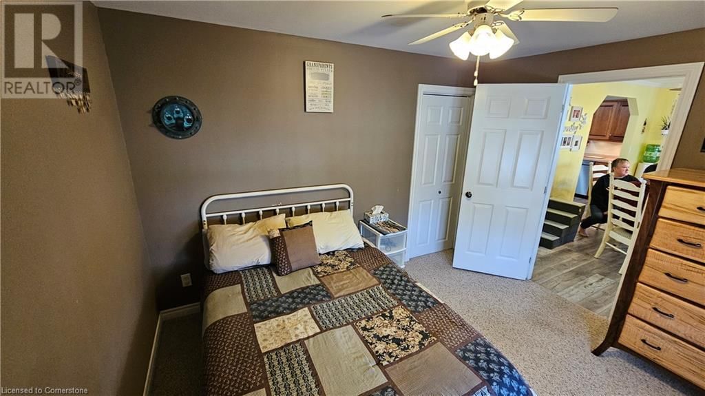 8 OAKWOOD AVENUE Image 22