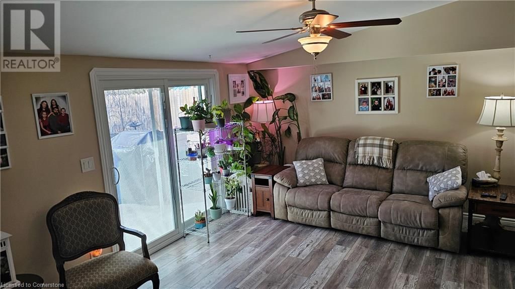 8 OAKWOOD AVENUE Image 25