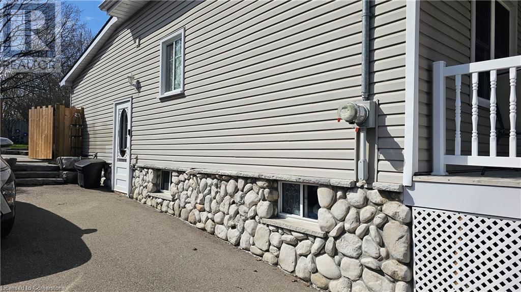 8 OAKWOOD AVENUE Image 29
