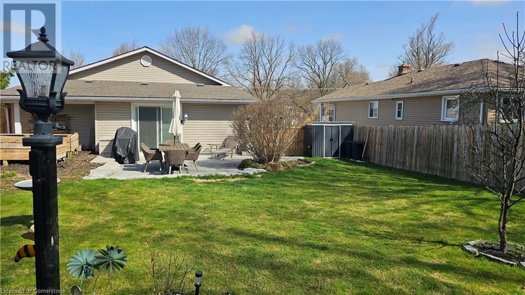 8 OAKWOOD AVENUE Image 33