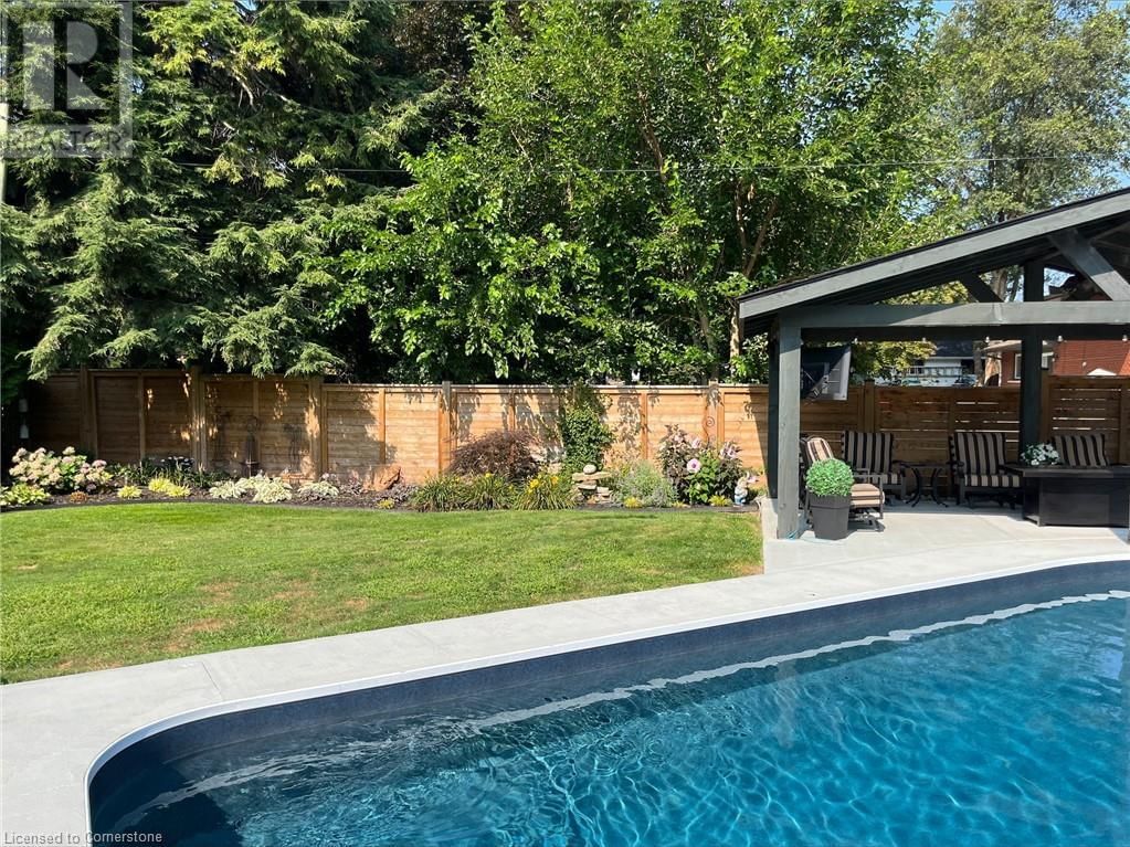 12 PINEWOOD AVENUE Image 23