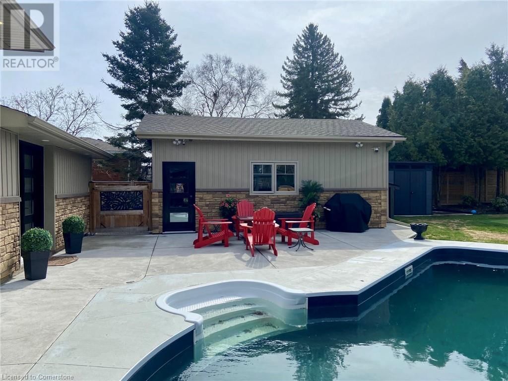 12 PINEWOOD AVENUE Image 25