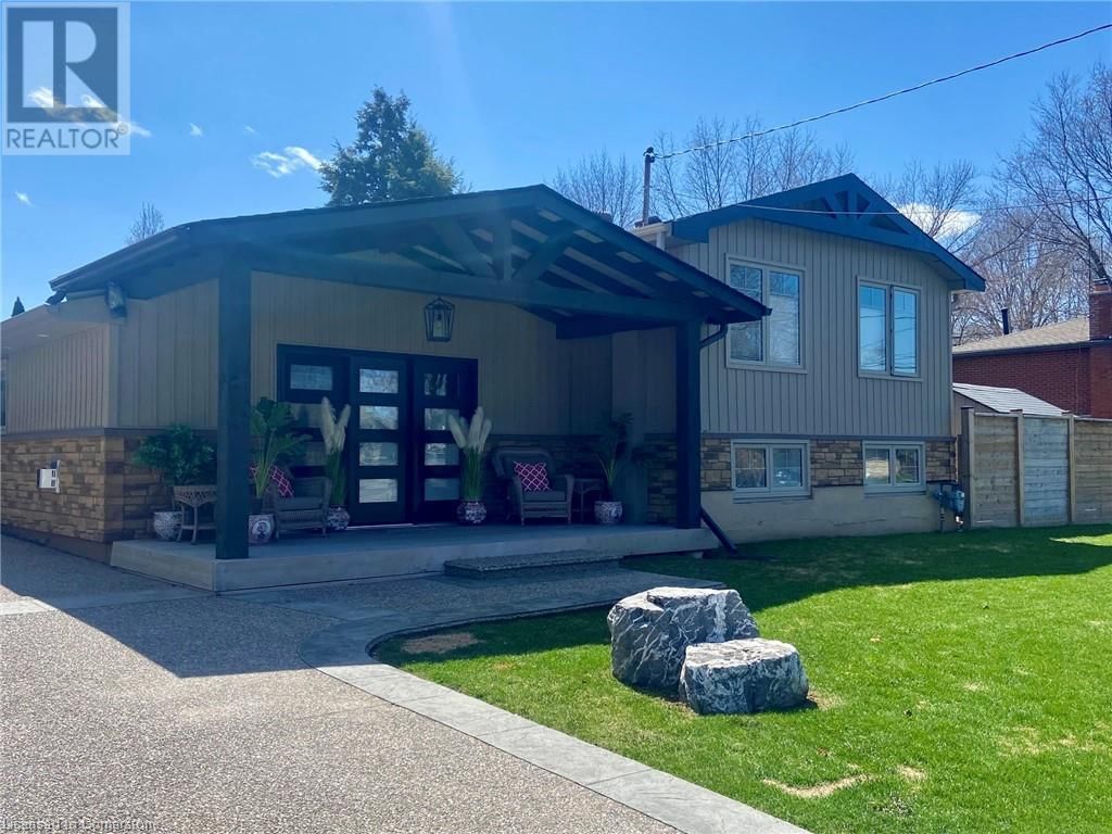 12 PINEWOOD AVENUE Image 31