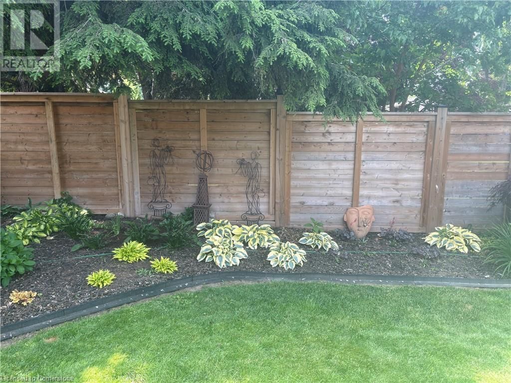 12 PINEWOOD AVENUE Image 33