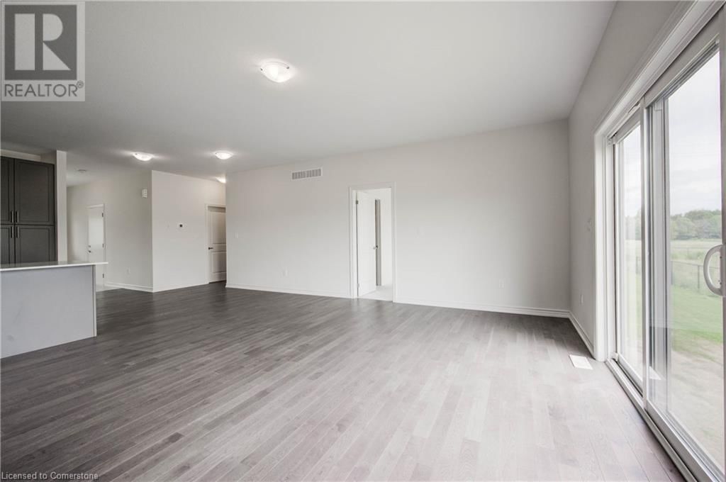 129 ELLEN STREET Image 15