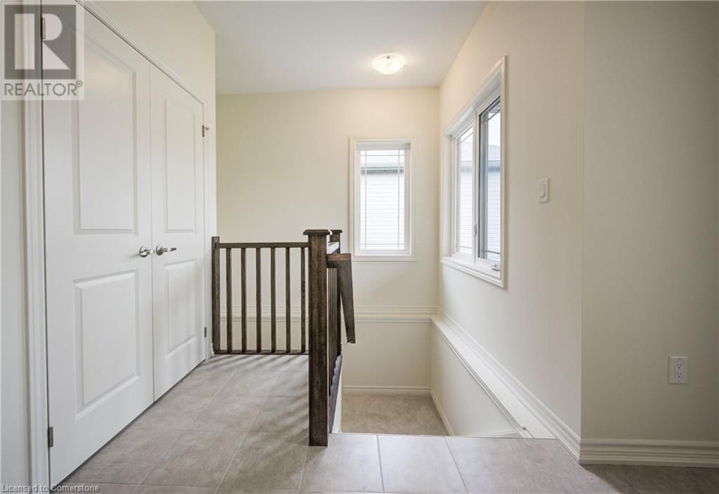 129 ELLEN STREET Image 6