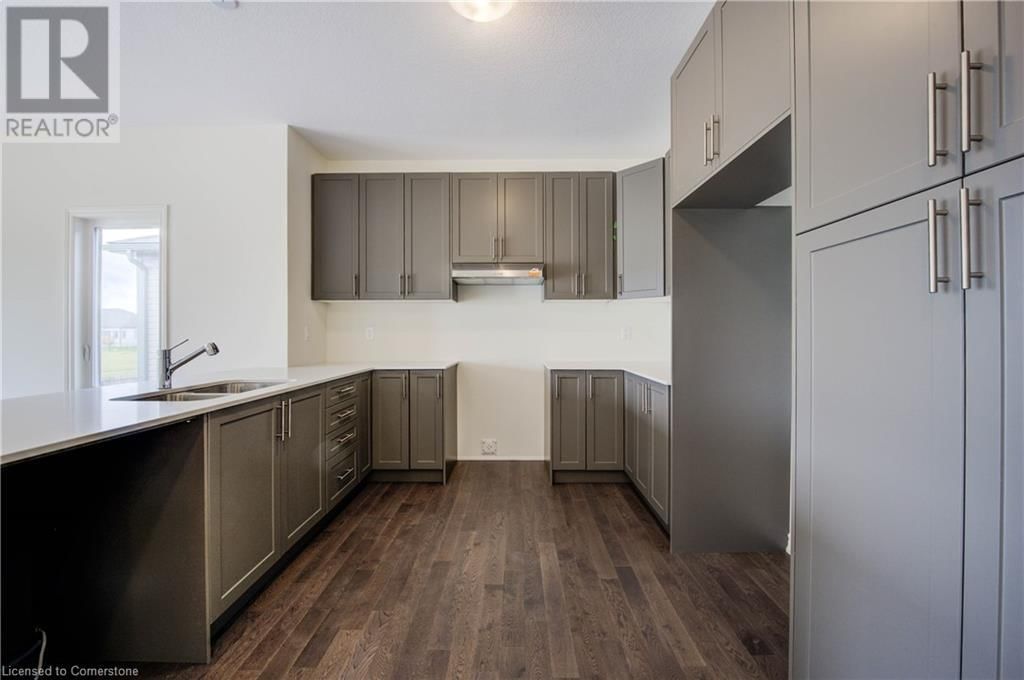 129 ELLEN STREET Image 7