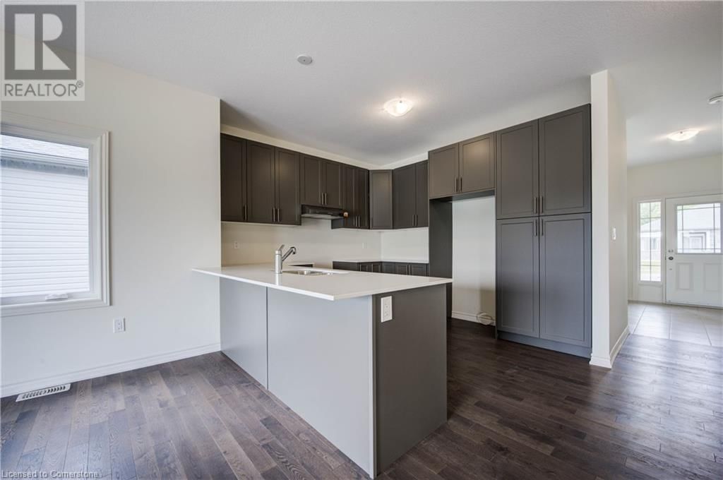 129 ELLEN STREET Image 8