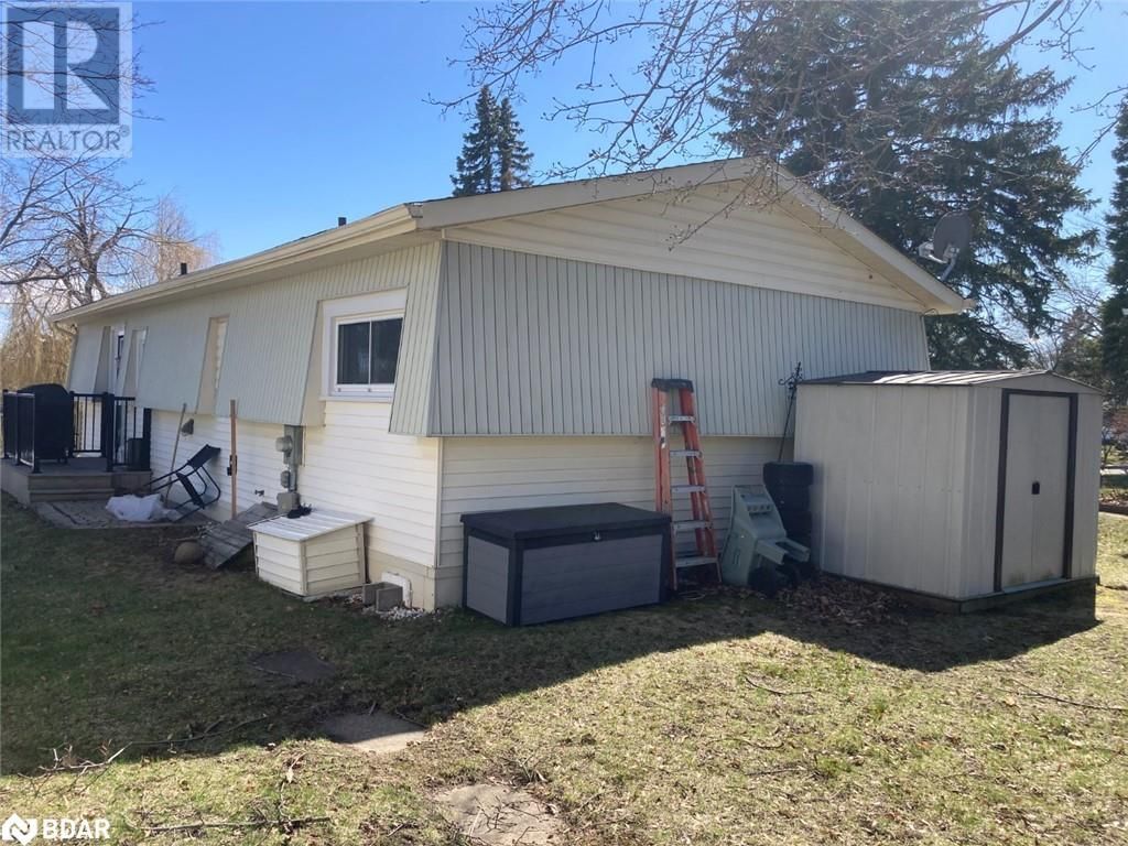 18 HAWTHORNE DRIVE Image 20
