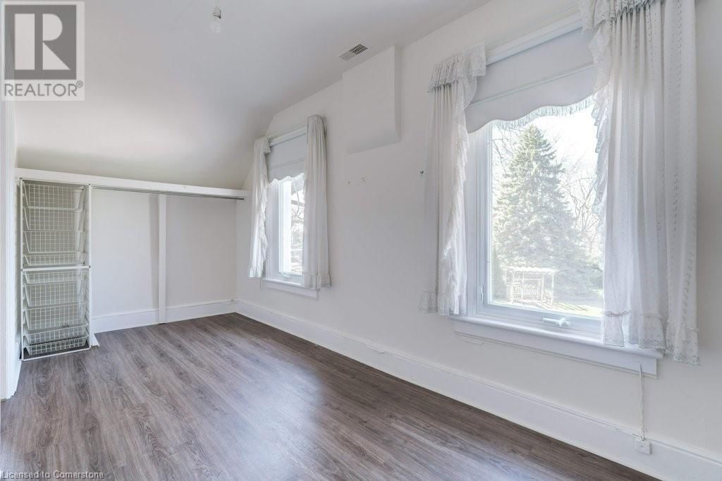 1427 ONTARIO STREET Image 32