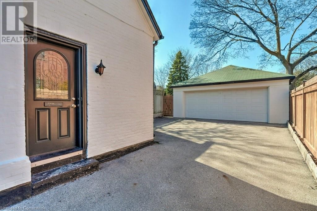 1427 ONTARIO STREET Image 6
