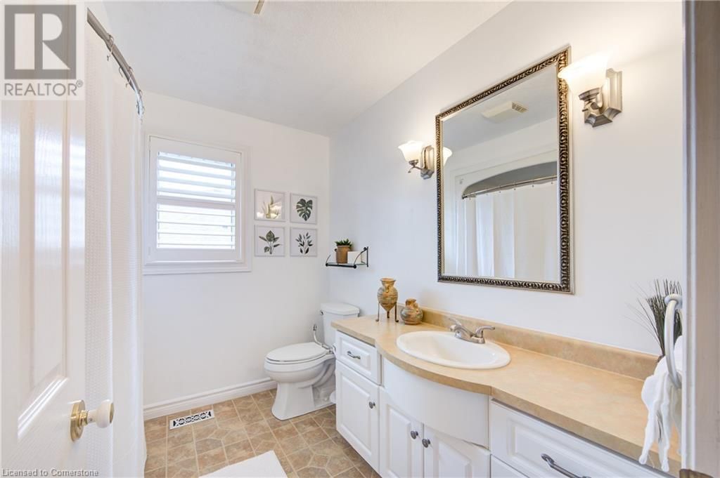7 BURNSIDE DRIVE Image 15