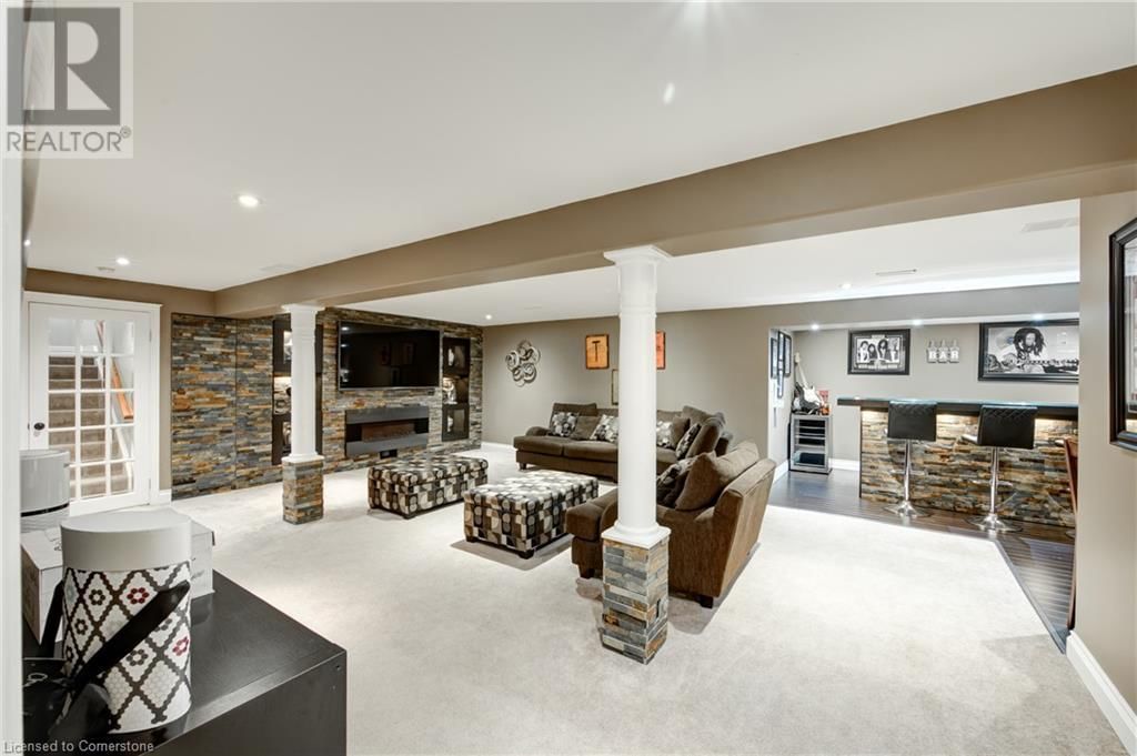 7 BURNSIDE DRIVE Image 17